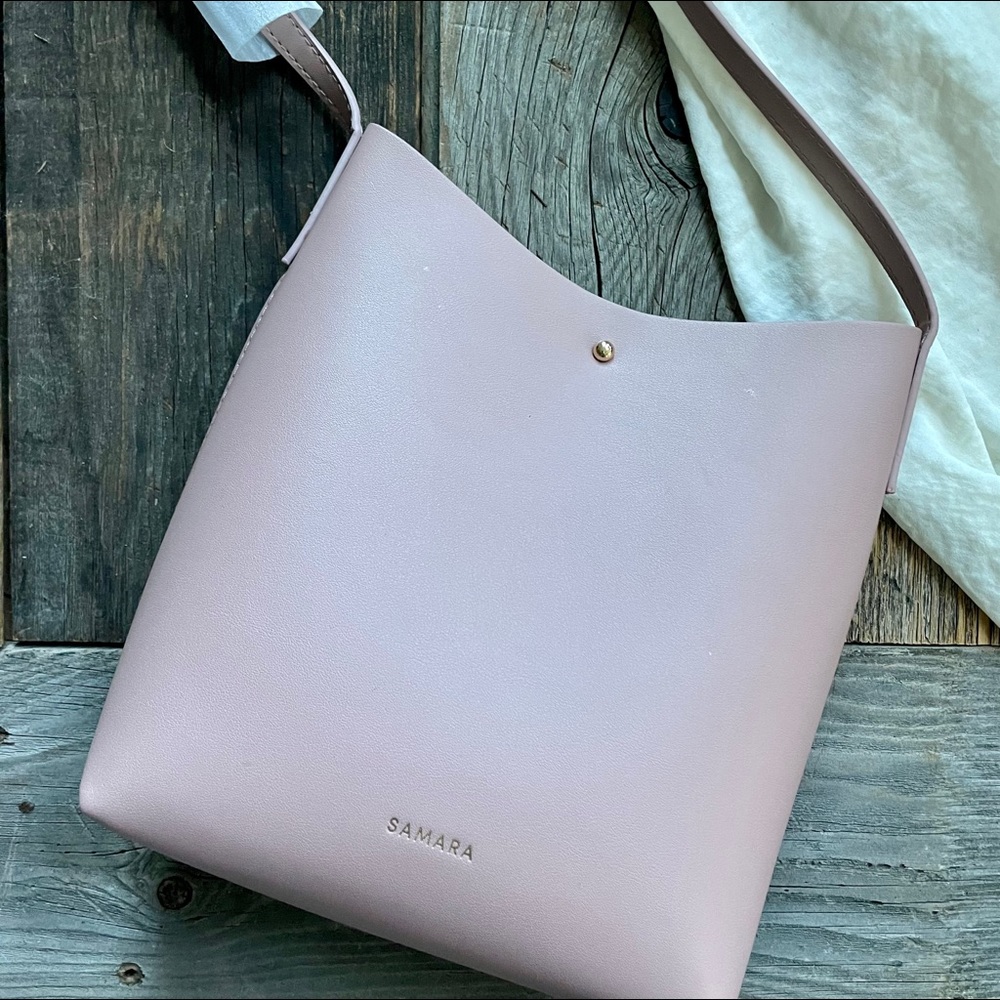 Samara Medium Shoulder Bag in Peony